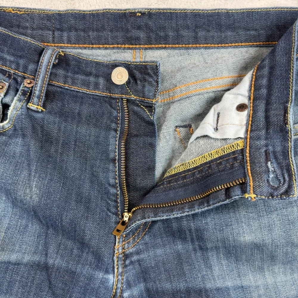 Levis 504 Regular Straight Fit Jeans Mens 31x32 Blue Denim Bought In London